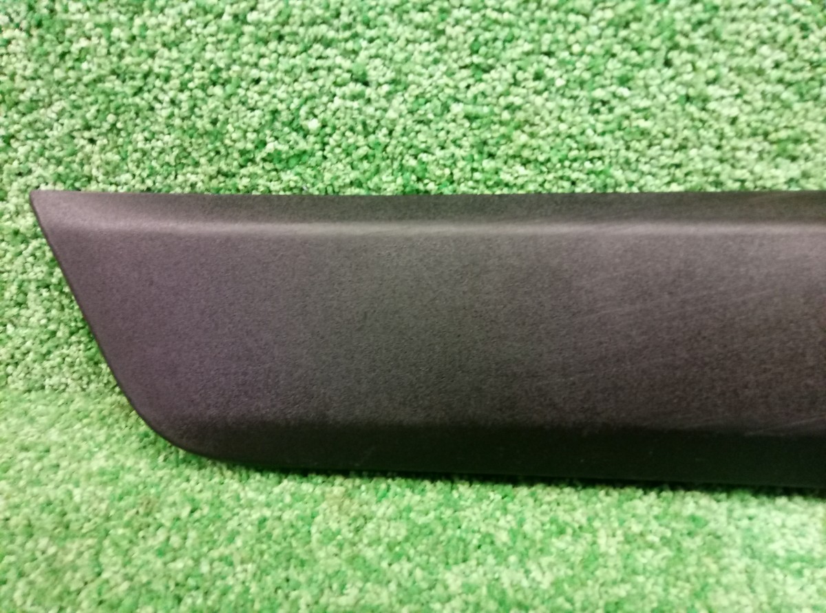 Накладка двери задней правой Volvo XC60  2008-2013     31294846 на Volvo XC60 