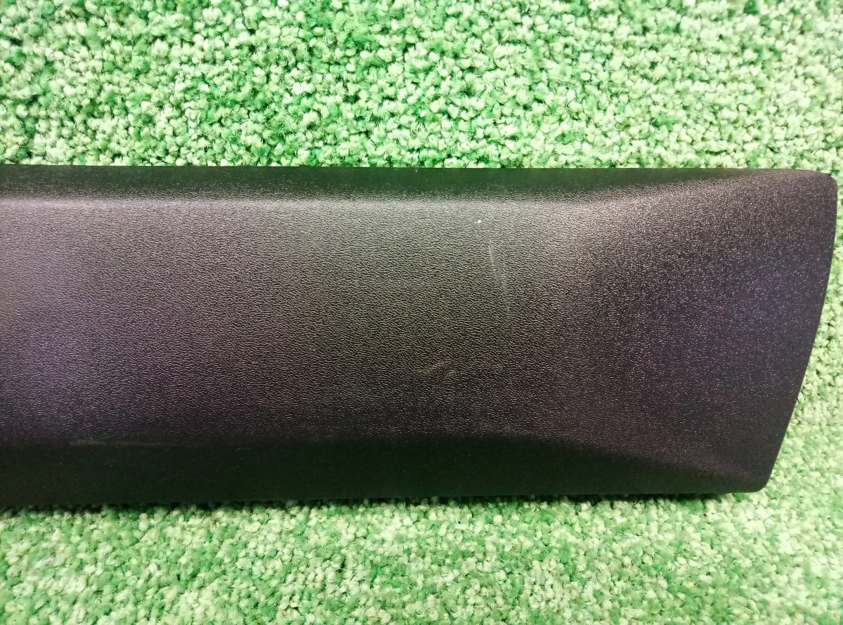 Накладка двери задней правой Volvo XC60  2008-2013     31294846 на Volvo XC60 