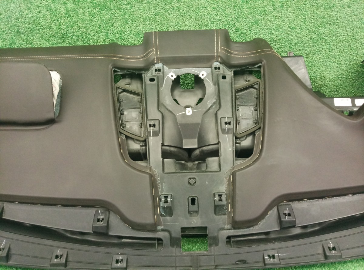 Торпедо Porsche Cayenne 958 2010-2014 7P5857003 на Porsche Cayenne 958