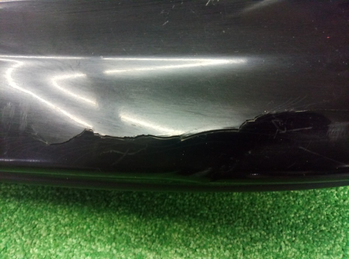 Бампер задний Toyota Rav4 XA40    5216942010 521590R150 на Toyota RAV 4  (CA40)