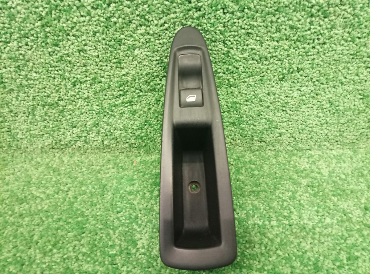 Блок управления стеклоподъемниками Citroen C4 2008 9650912777 задний правый на Citroen C4 I