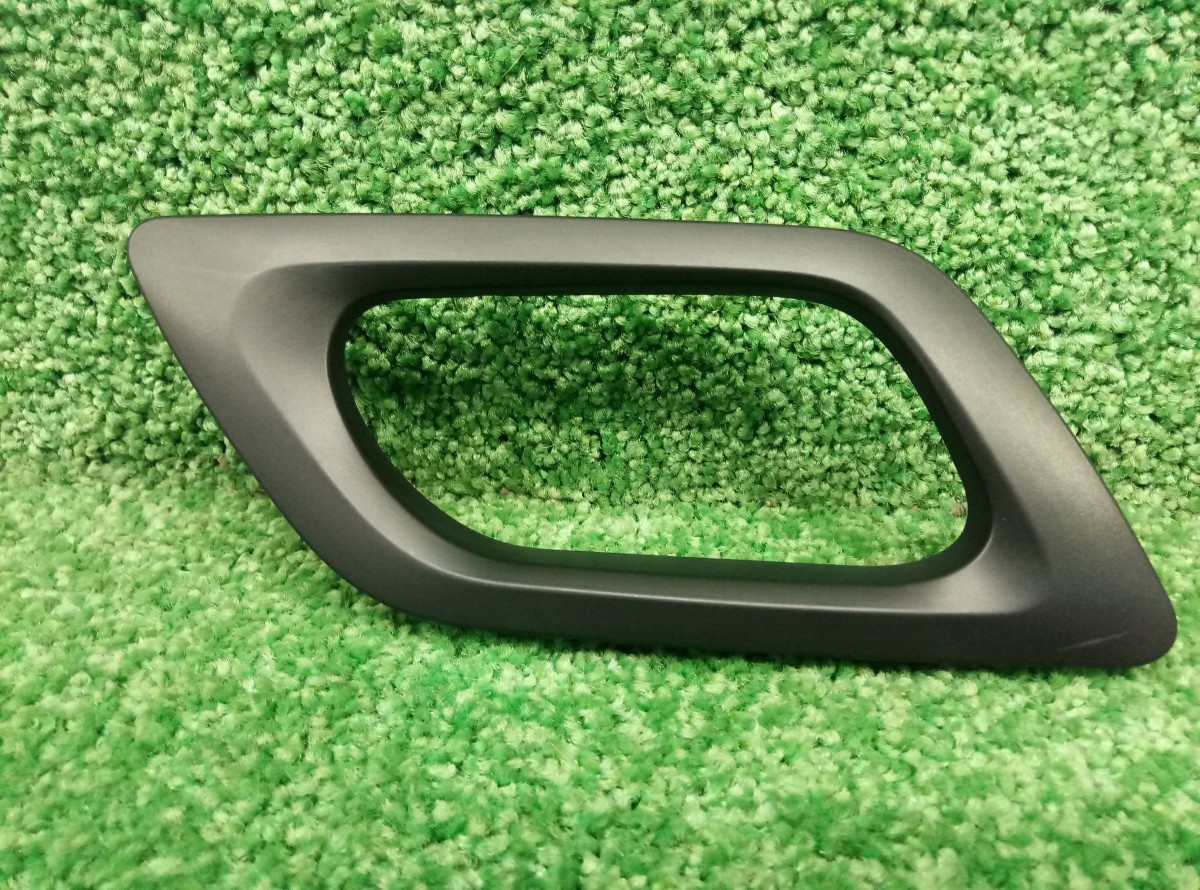 Накладка внутренней ручки двери Citroen C4 2005 9657086177 задняя правая  на Citroen C4 I