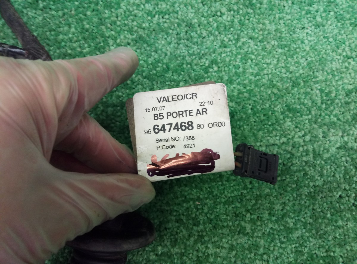Проводка двери Citroen C4 2008 9664746880 задняя правая на Citroen C4 I