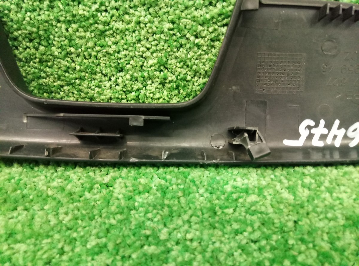 Накладка ручки двери задней левой 6Y0867827 Skoda Fabia  на Skoda Fabia 