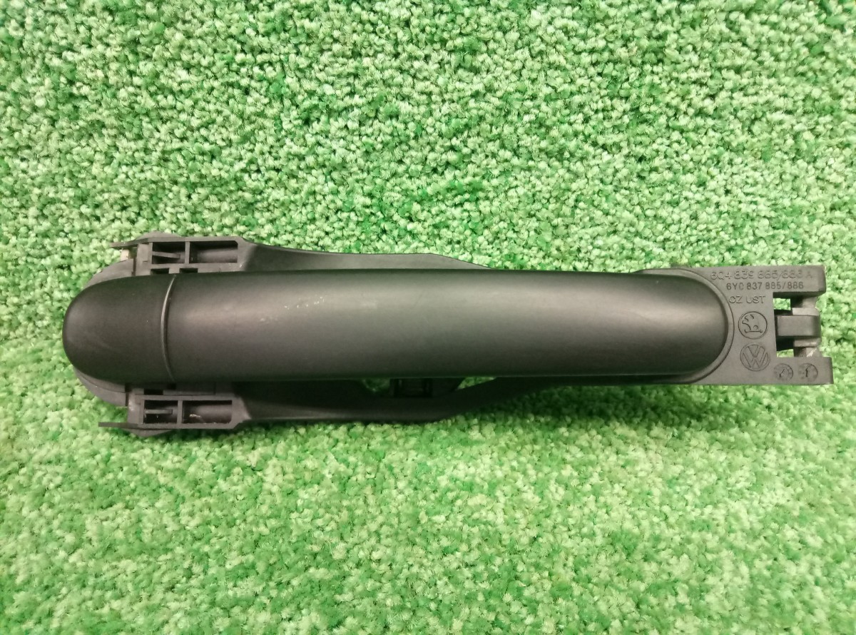 Ручка двери задняя левая Skoda Fabia 6Y0837885 на Skoda Fabia 