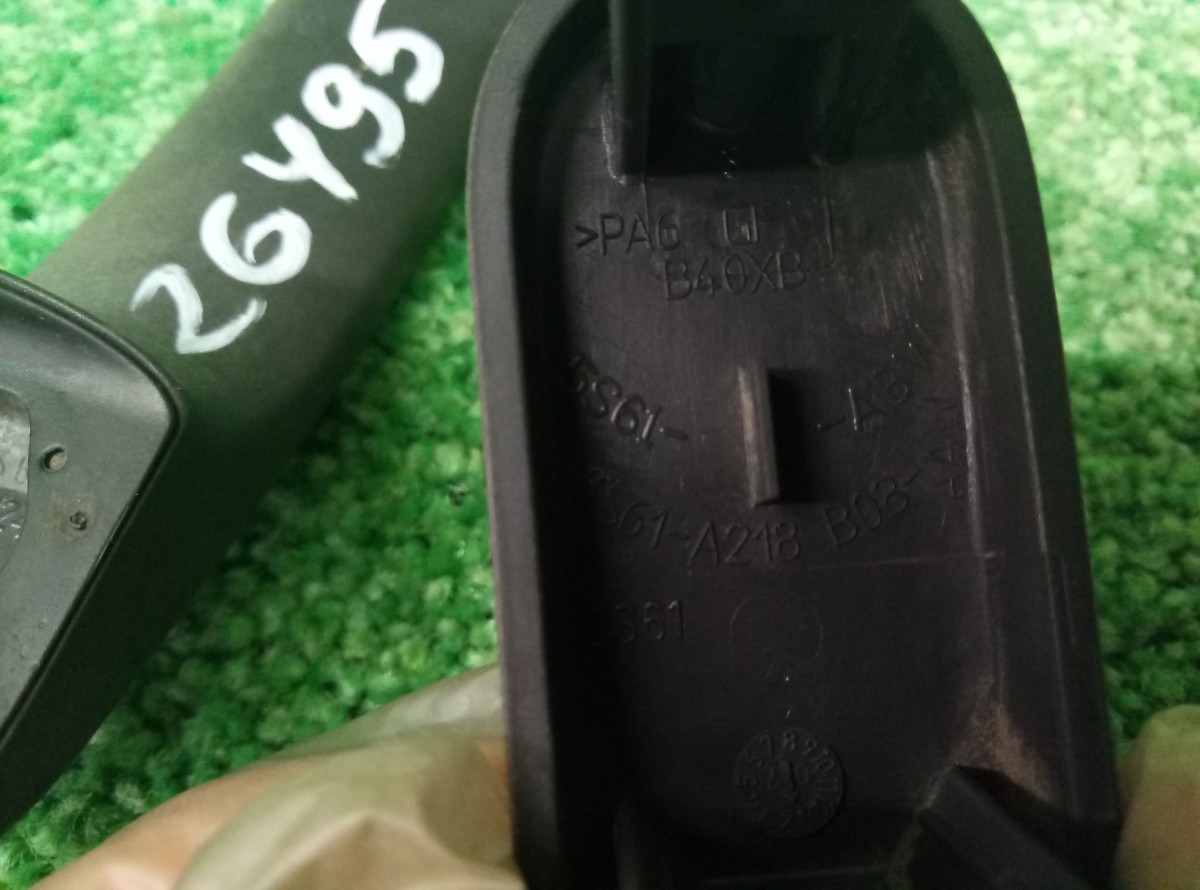 Ручка наружная двери задняя правая Ford Fiesta 2S61A218 на Ford Fiesta V