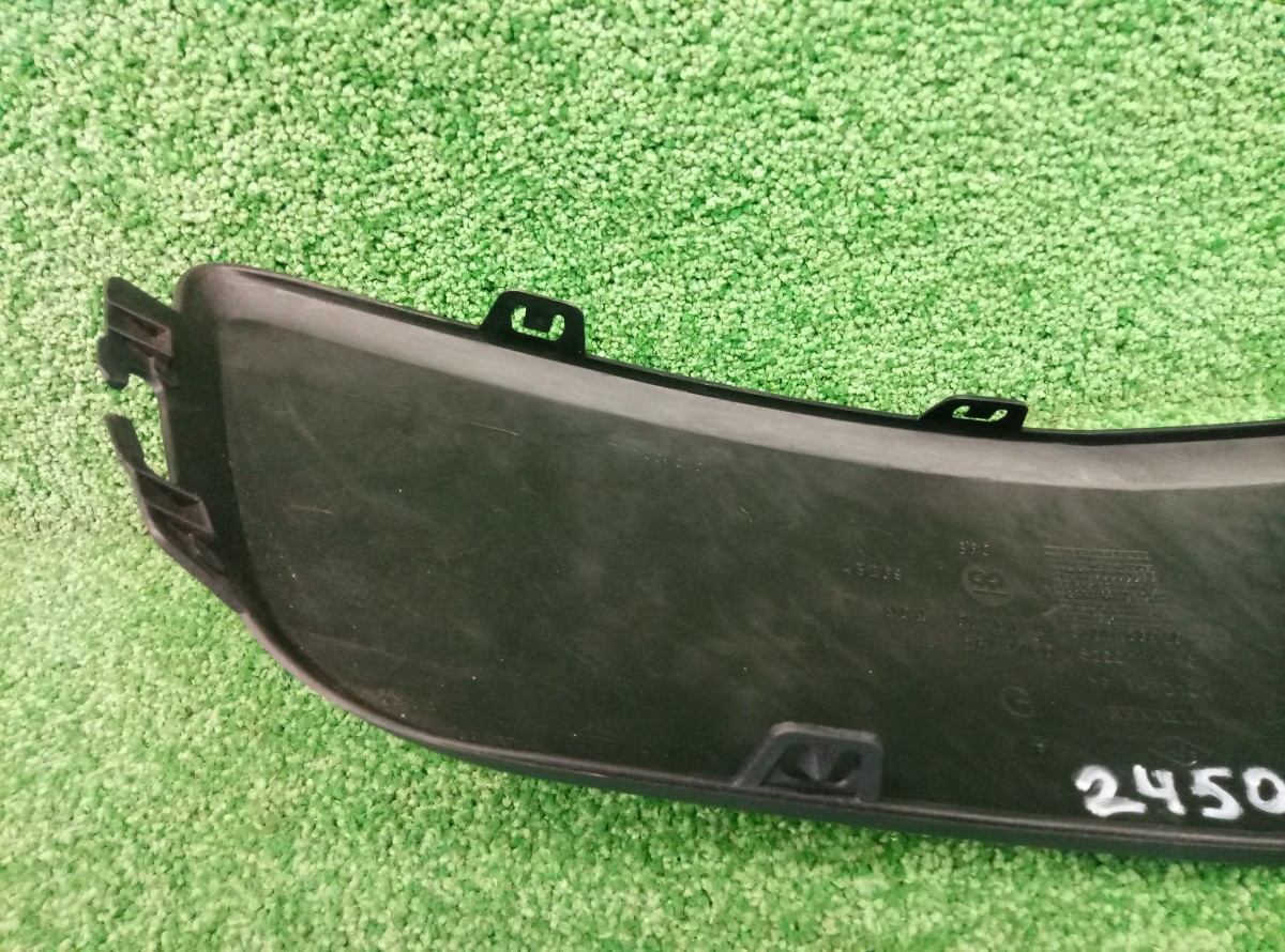 Накладка переднего бампера левая Renault Megane 2 Новая  8200186930 на Renault Megane 2
