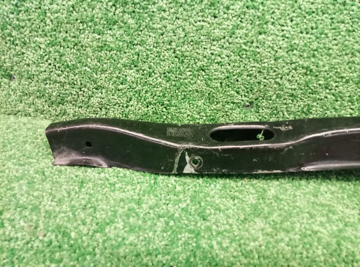 Усилитель переднего бампера BMW 5-Series(F10,F11,F07) 2009-2013 51117203078 на BMW 5-Series(F10,F11,F07)