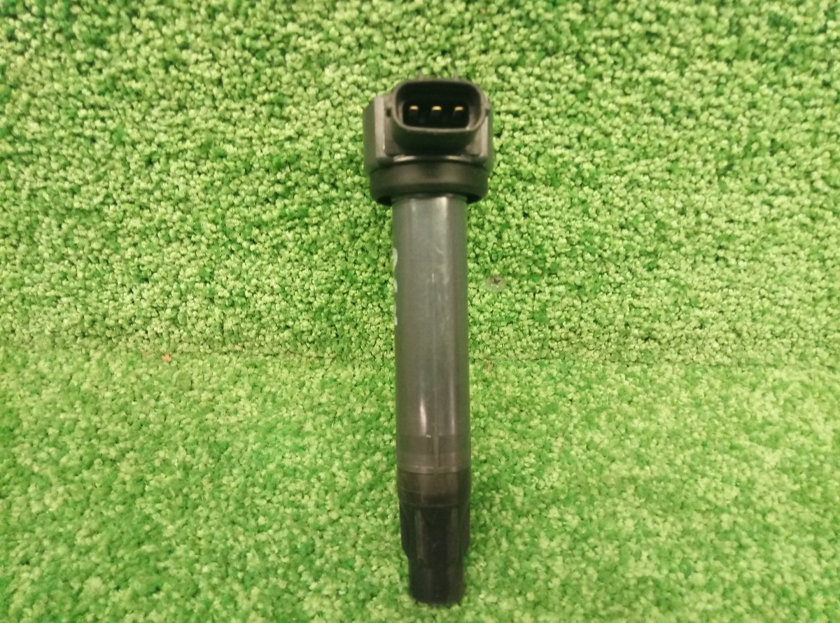 Катушка зажигания Mitsubishi ASX 1832A016 на Mitsubishi ASX 