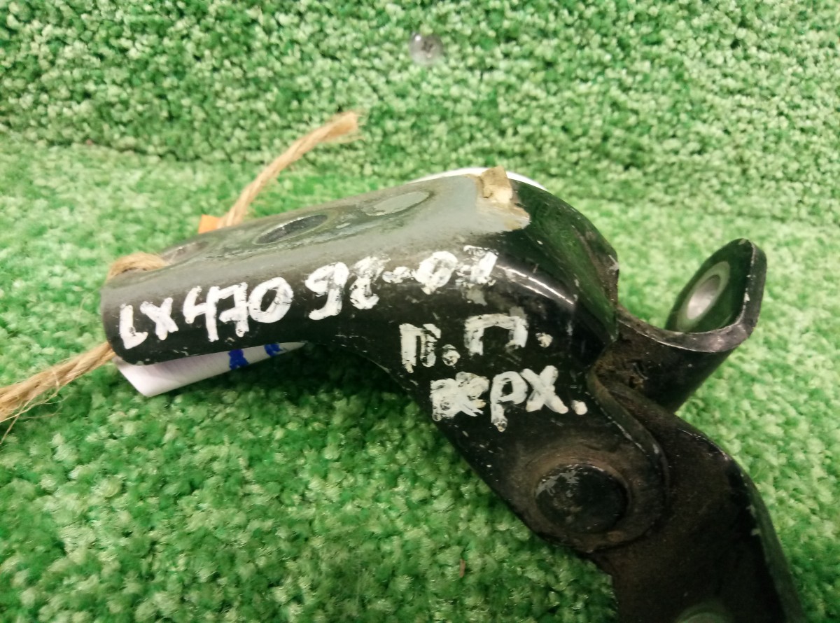 Петля двери передняя правая верхняя Lexus LX470 98-05 на Lexus LX 