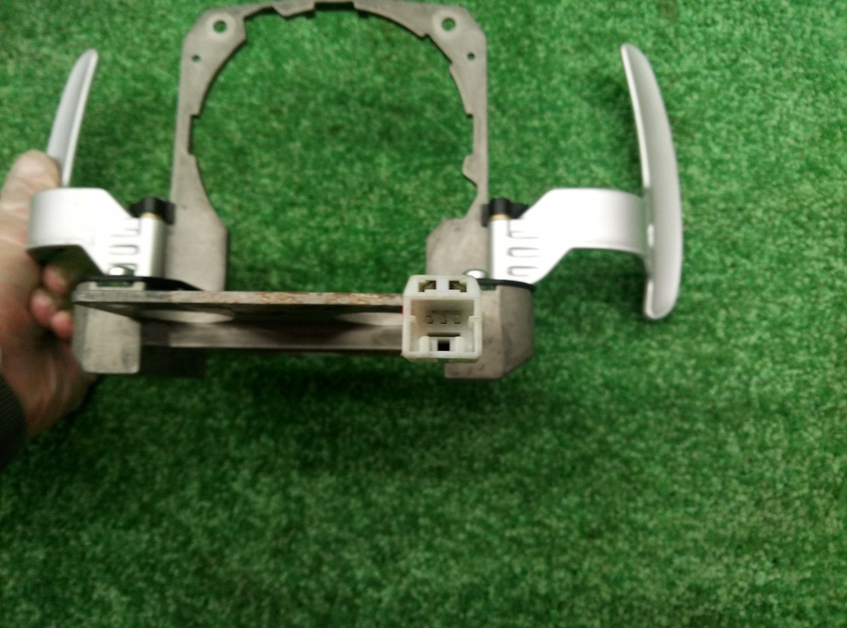 Переключатель подрулевой Mitsubishi Outlander 2005 - 2012 560056XB на Mitsubishi Outlander 3