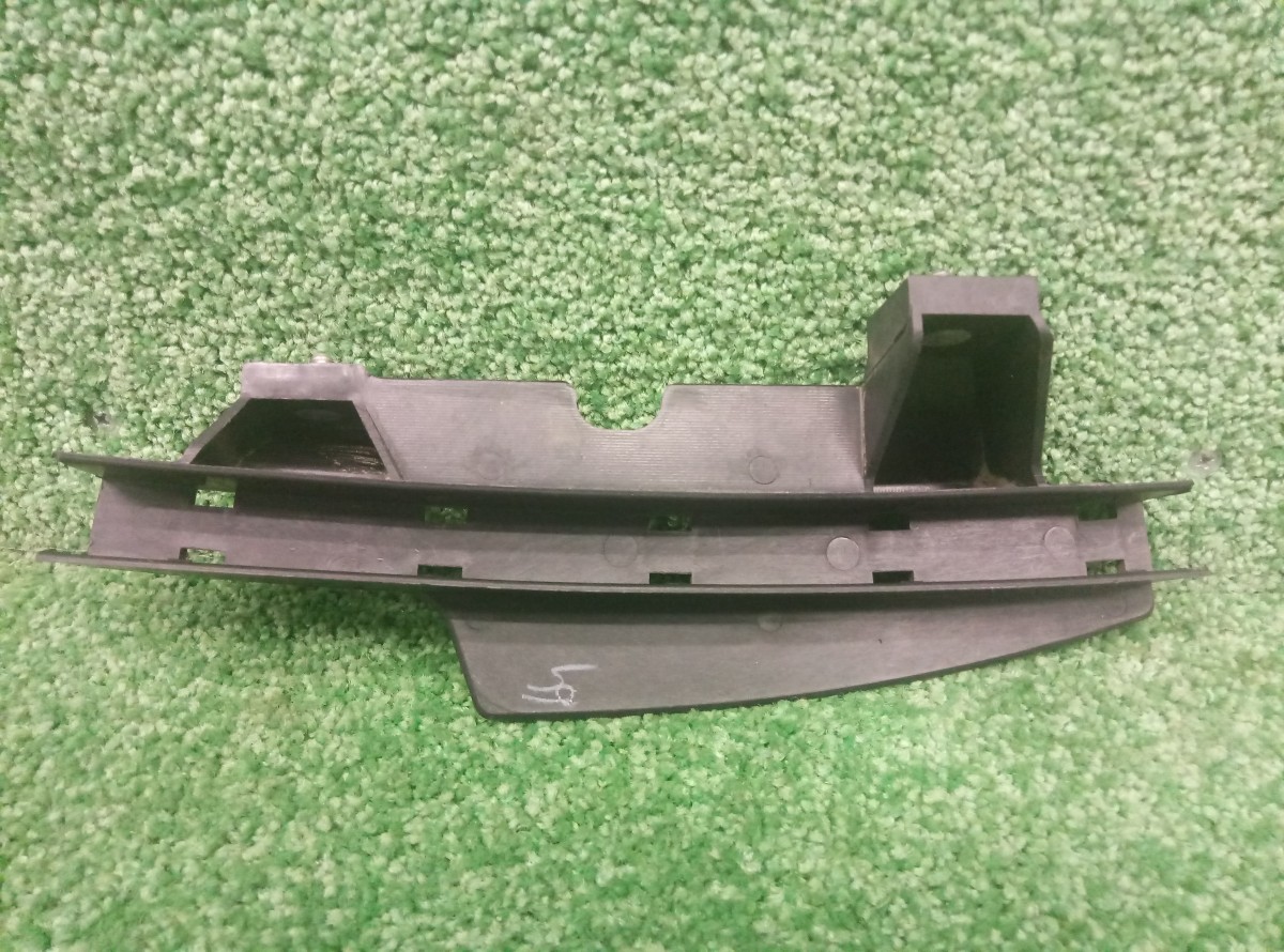 Направляющая стекла двери 4640931 Fiat Albea 2002-2012 на Fiat Albea 