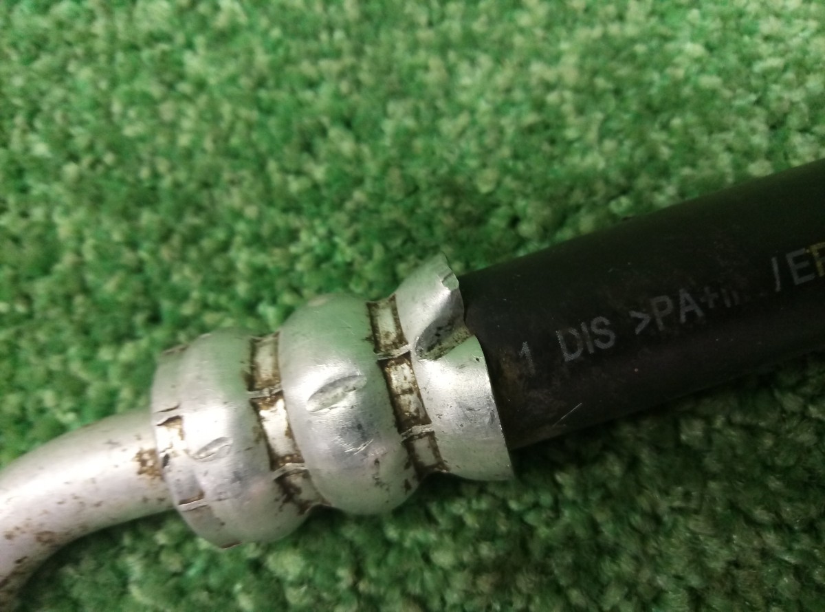 Трубка кондиционера Kia Spectra  2000-2011   227208120200 на Kia Spectra 