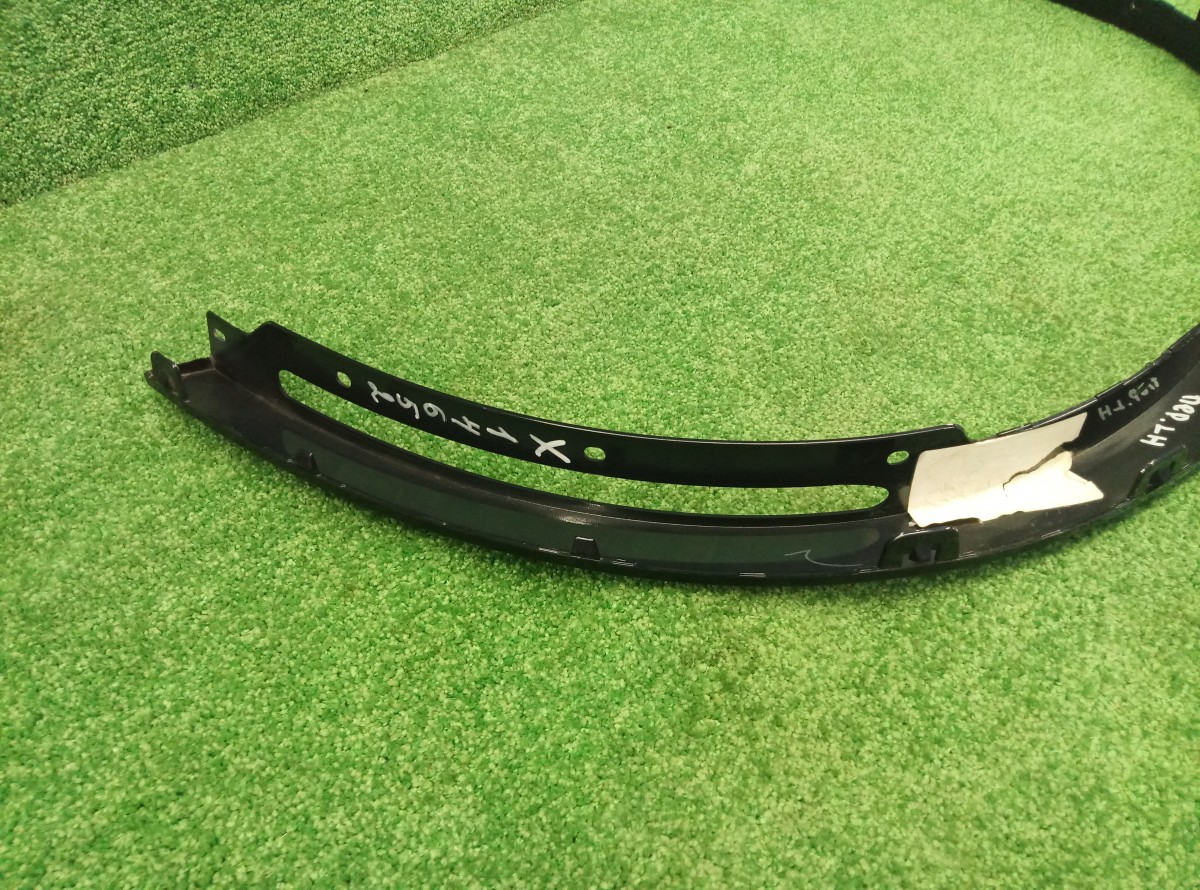 Накладка переднего крыла левого BMW X5 F15 2013-н.в. 51177308061 на BMW X5 F15