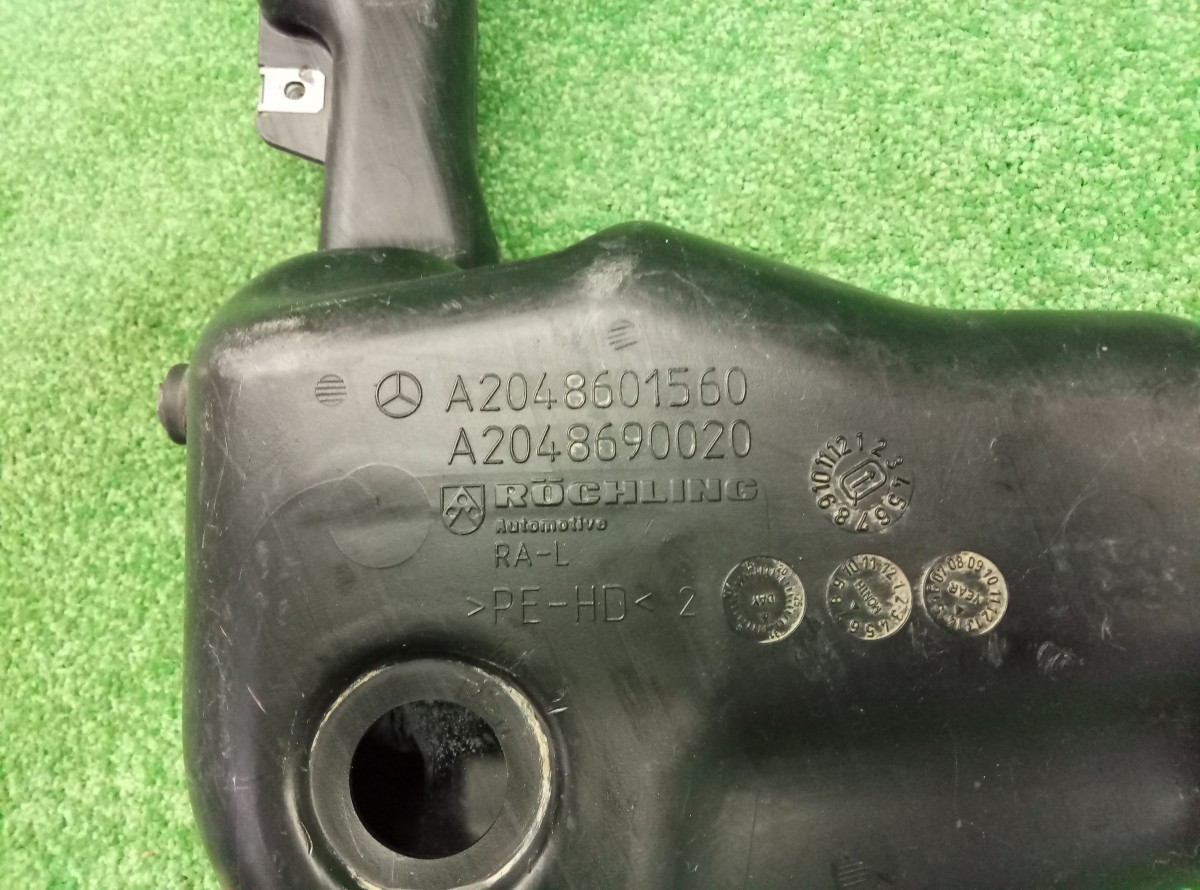 Бачок омывателя Mercedes-Benz E-Class W212,S212,C207 2009-2016   A2048601560 на Mercedes-Benz E-Class W212,S212,C207