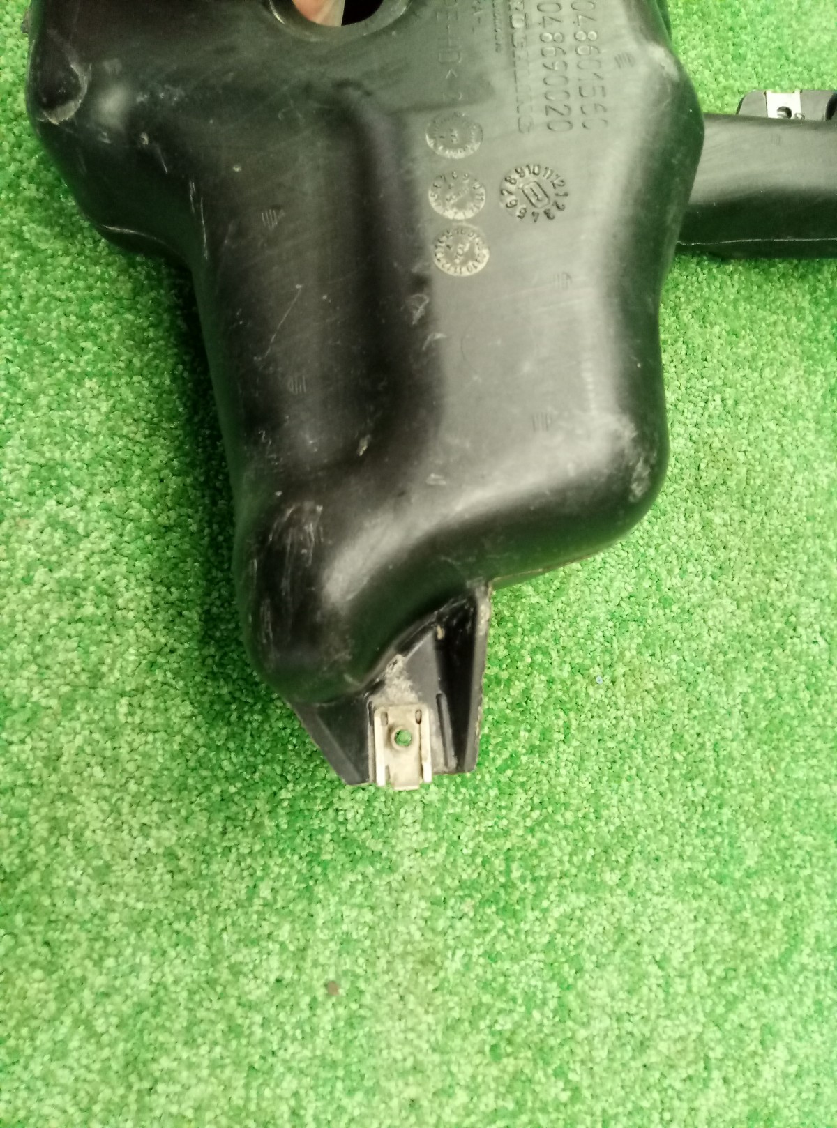 Бачок омывателя Mercedes-Benz E-Class W212,S212,C207 2009-2016   A2048601560 на Mercedes-Benz E-Class W212,S212,C207