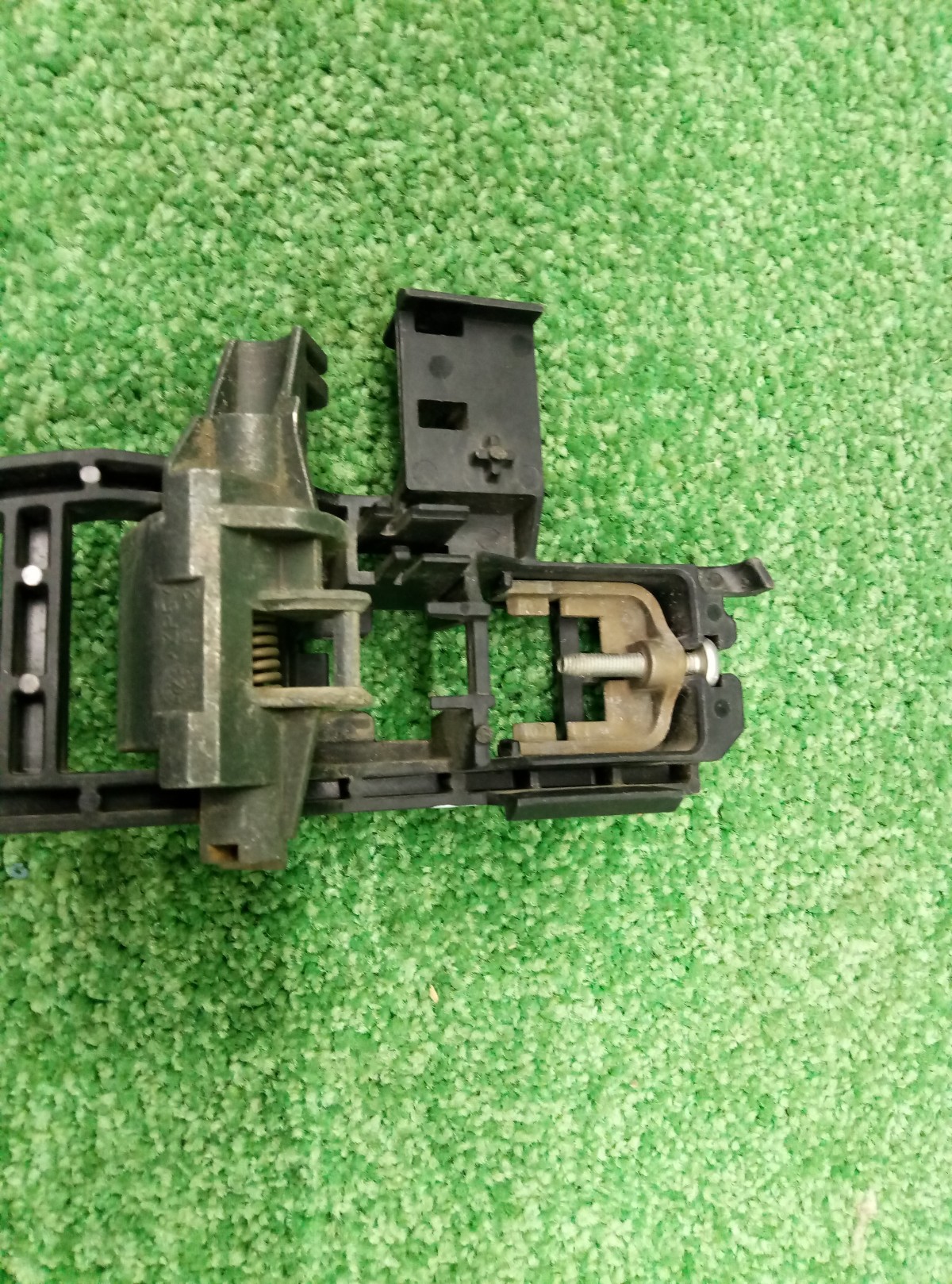 Кронштейн ручки 4M51A266B22AC Ford Focus II 2005-2008  на Ford Focus 2