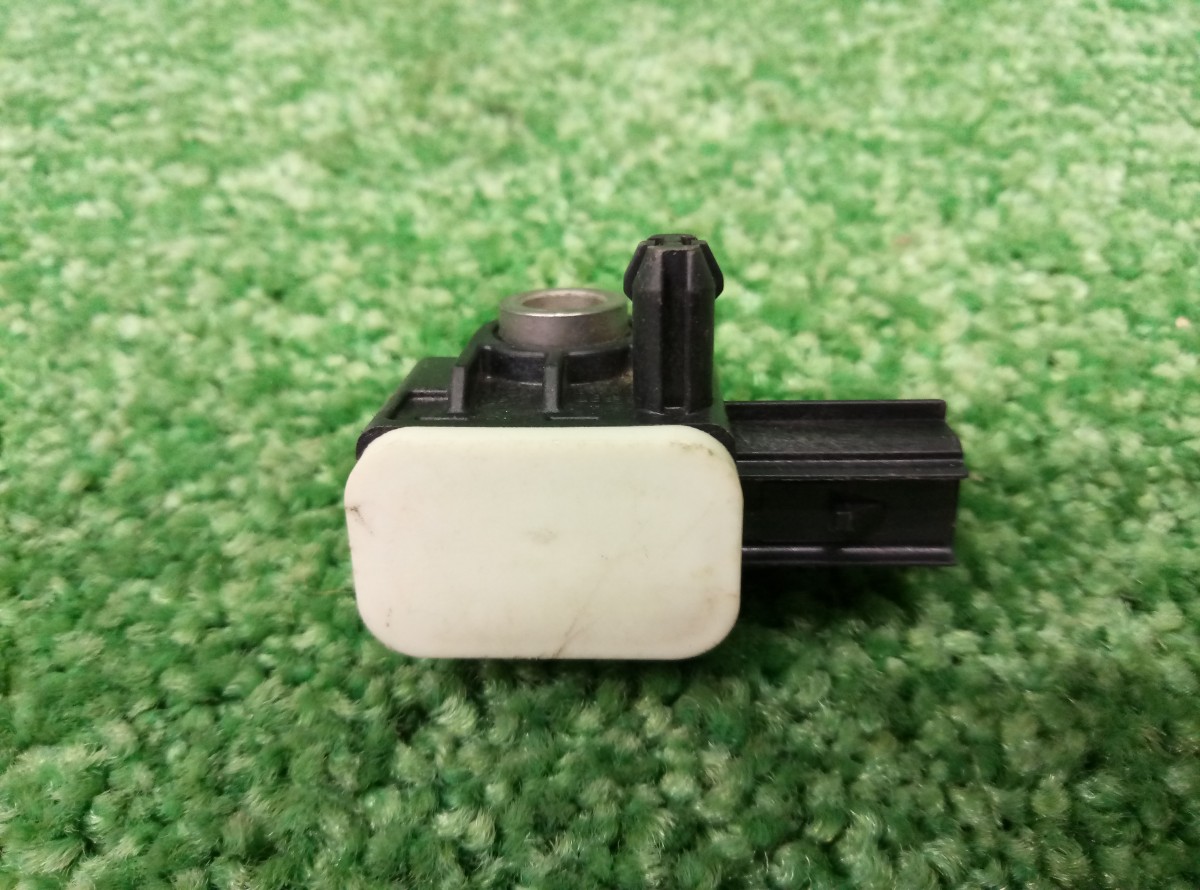 Датчик Airbag Ford Focus 2 2005-2011 8M5T14B342AC на Ford Focus 2