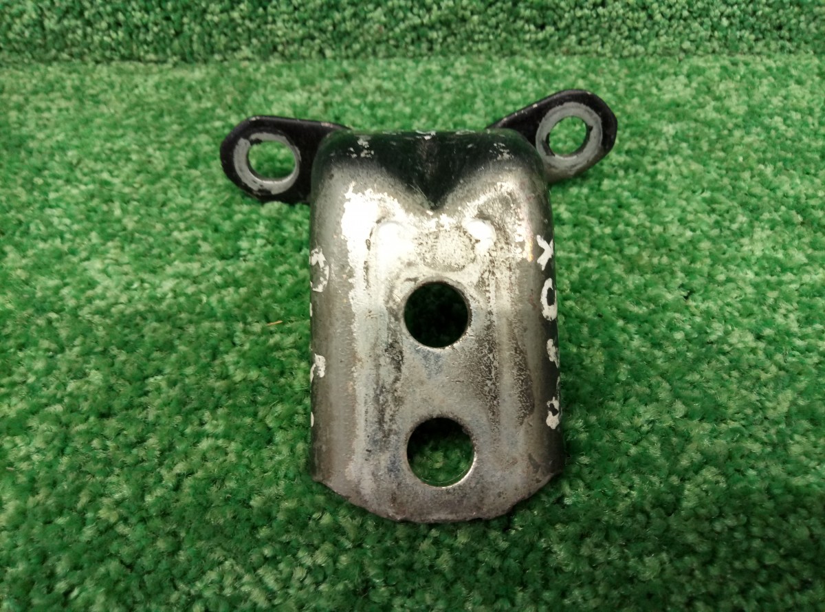 Петля двери Nissan Qashqai J10 2006-2010 на Nissan Qashqai J10