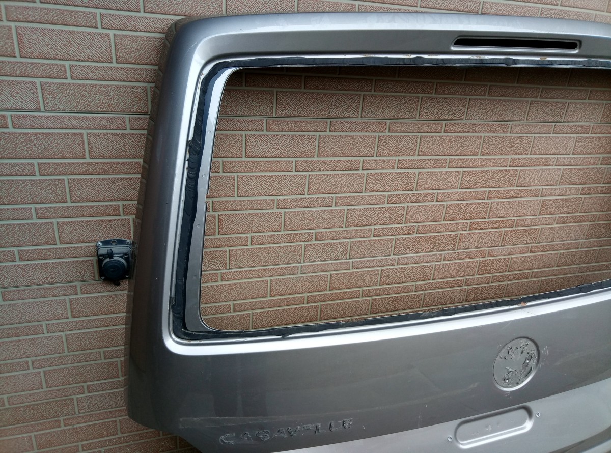 Крышка багажника VW Transporter T6     7E0827105C на Volkswagen Caddy 3