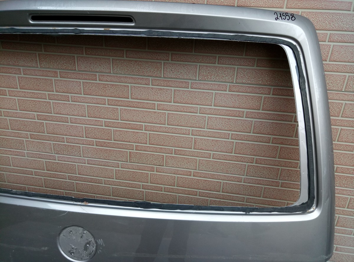 Крышка багажника VW Transporter T6     7E0827105C на Volkswagen Caddy 3
