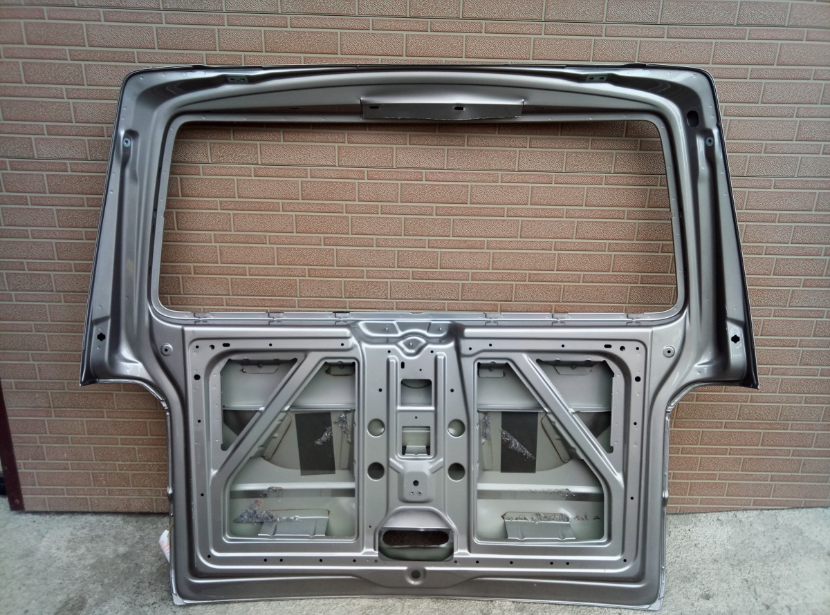 Крышка багажника VW Transporter T6     7E0827105C на Volkswagen Caddy 3