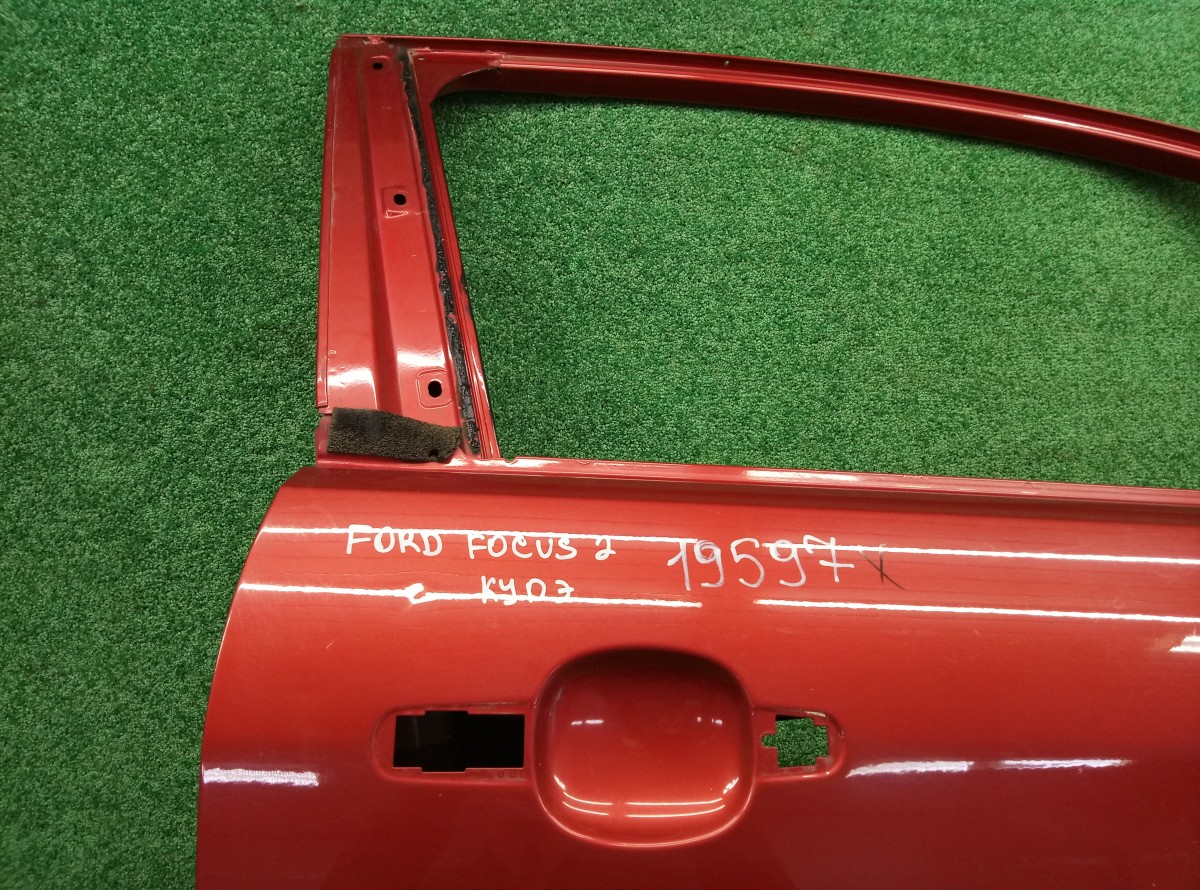 Дверь передняя правая Ford Focus 2 2005-2008 купэ 1505764 на Ford Focus 2