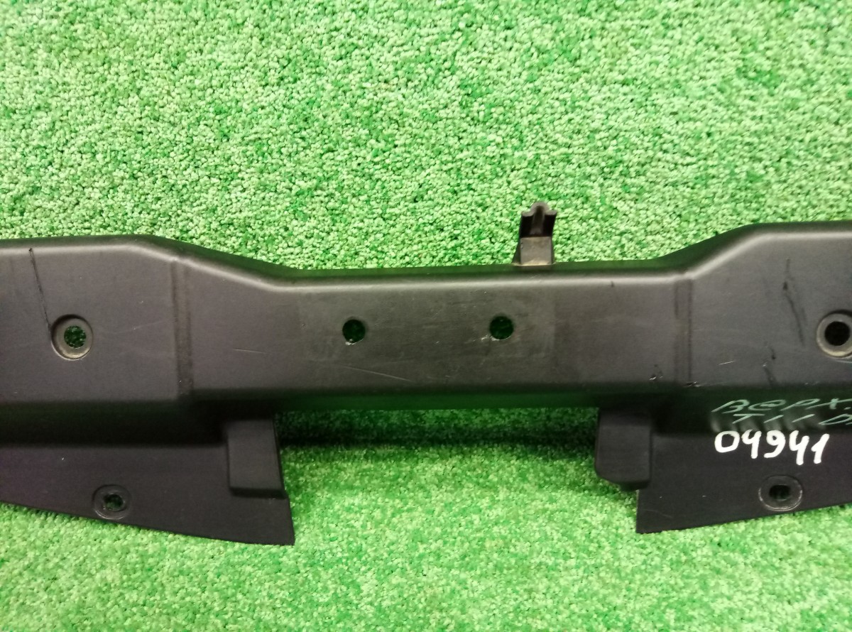 Панель передняя Nissan Tiida C11 2004-2012 42322EM30A на Nissan Tiida C11
