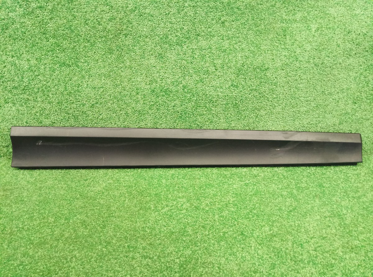 Накладка двери передней правой BMW X3 (F25) 2010-2014 51137205780 на BMW X3 (F25)