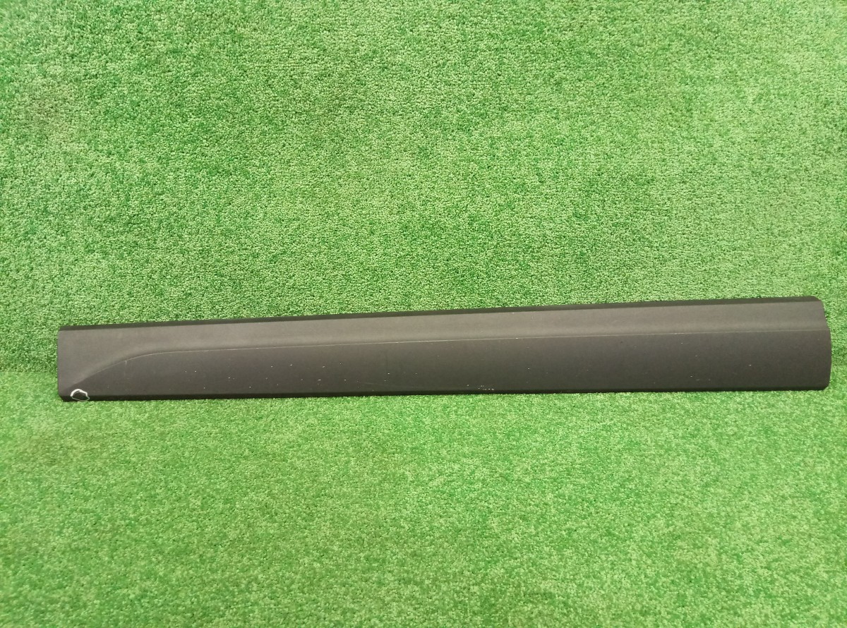 Накладка двери передней левой Audi Q5 8R 2008-2012 8R0853959E на Audi Q5 8R