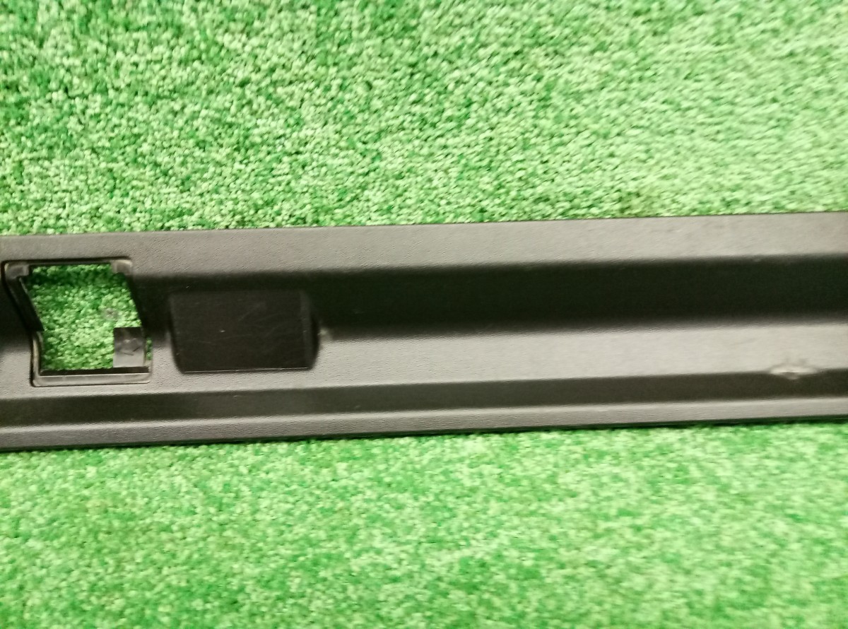 Накладка замка багажника Toyota Land Cruiser Prado 150 2009-2013 5217960050 на Toyota Land Cruiser Prado 150