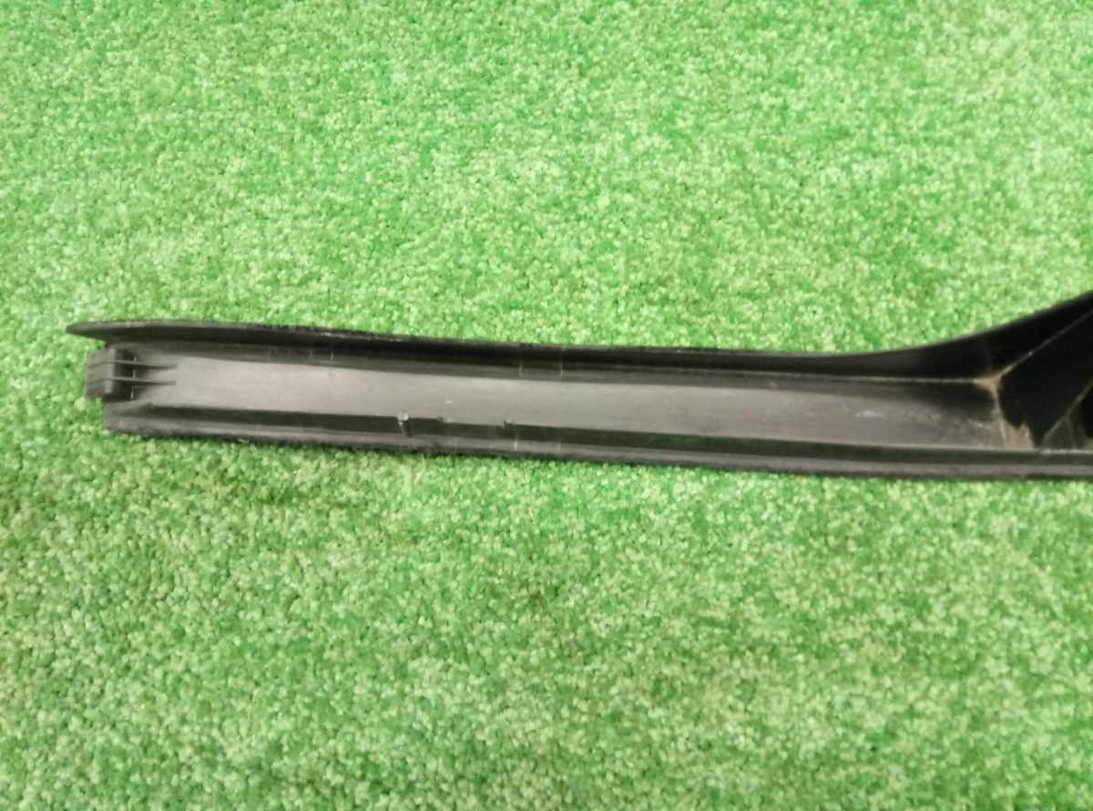 Накладка на порог задняя левая Mercedes W210 A2106900126 на Mercedes-Benz E-Class (W210,S210)
