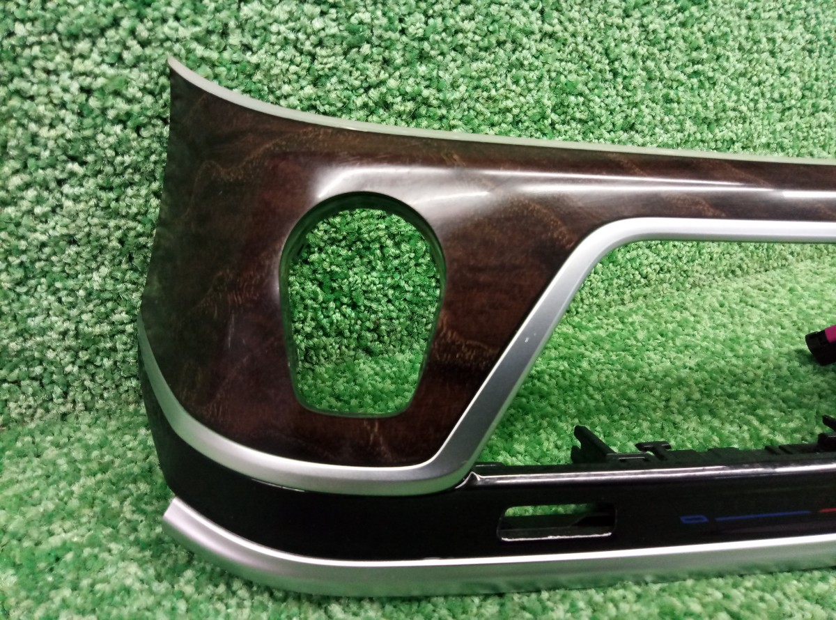 Накладка декоративная BMW 7-Series F01,F02,F04 2008-2012 на BMW 7-Series F01,F02,F04
