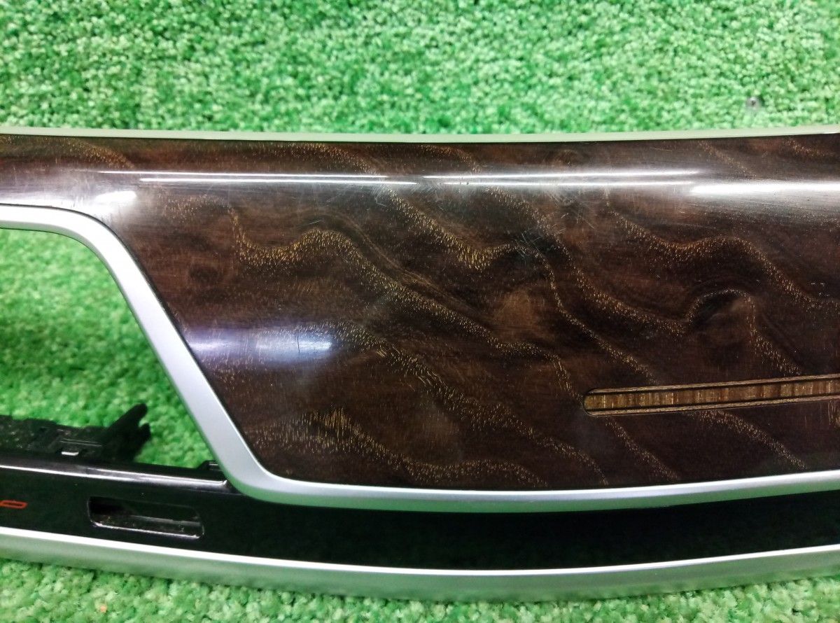 Накладка декоративная BMW 7-Series F01,F02,F04 2008-2012 на BMW 7-Series F01,F02,F04