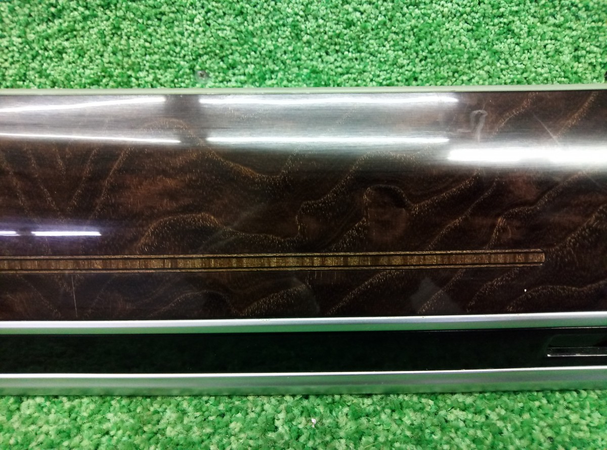 Накладка декоративная BMW 7-Series F01,F02,F04 2008-2012 на BMW 7-Series F01,F02,F04