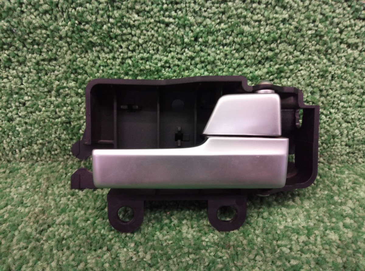 Ручка двери внутренняя передняя правая 3M51R22600BD  Ford Focus 2 2005-2011 КУПЭ на Ford Focus 2
