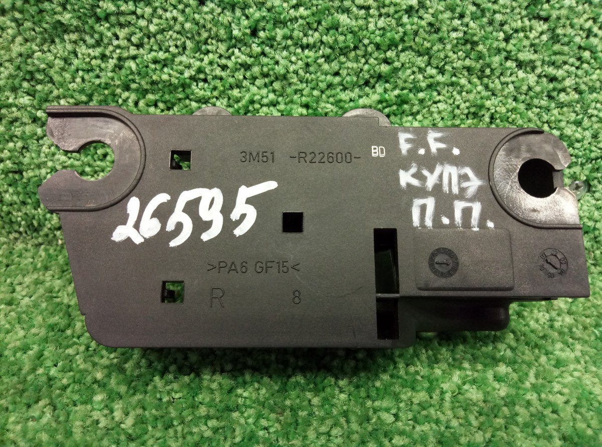 Ручка двери внутренняя передняя правая 3M51R22600BD  Ford Focus 2 2005-2011 КУПЭ на Ford Focus 2