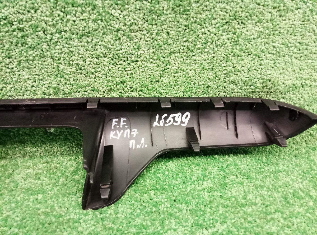 Накладка двери передней левой Ford Focus 2 КУПЭ 2004–2008 4M51A24049ACW  на Ford Focus 2