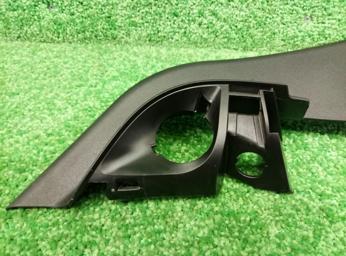 Крышка зеркала внутренняя передняя левая Ford Focus 2 4M51A23409A КУПЭ на Ford Focus 2