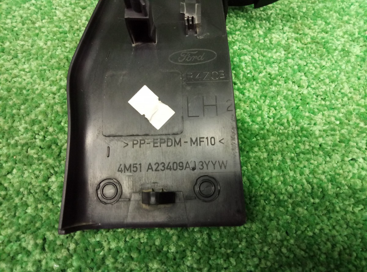 Крышка зеркала внутренняя передняя левая Ford Focus 2 4M51A23409A КУПЭ на Ford Focus 2