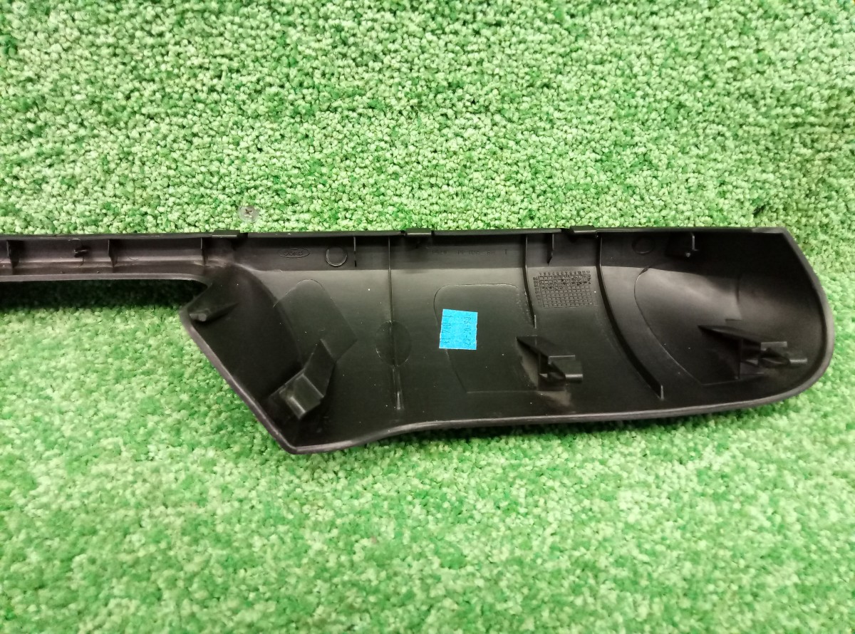 Накладка двери передней правой Ford Focus 2 2004–2008 4M51A24048ACW КУПЭ на Ford Focus 2