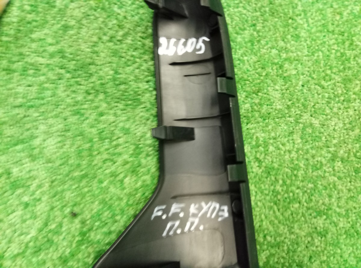 Накладка двери передней правой Ford Focus 2 2004–2008 4M51A24048ACW КУПЭ на Ford Focus 2