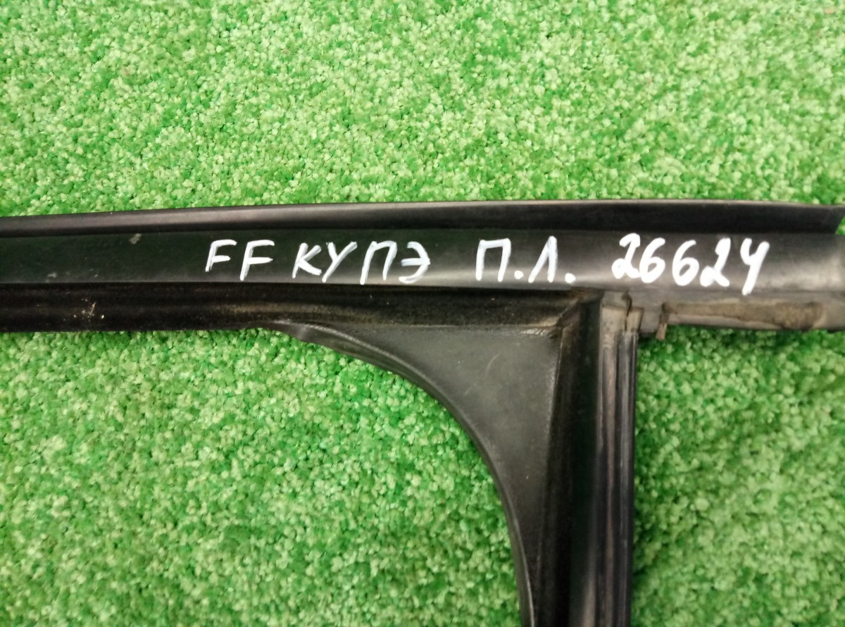 Направляющая стекла Ford Focus 2 2008-2011 4M51B21511 CB4, передняя левая на Ford Focus 2
