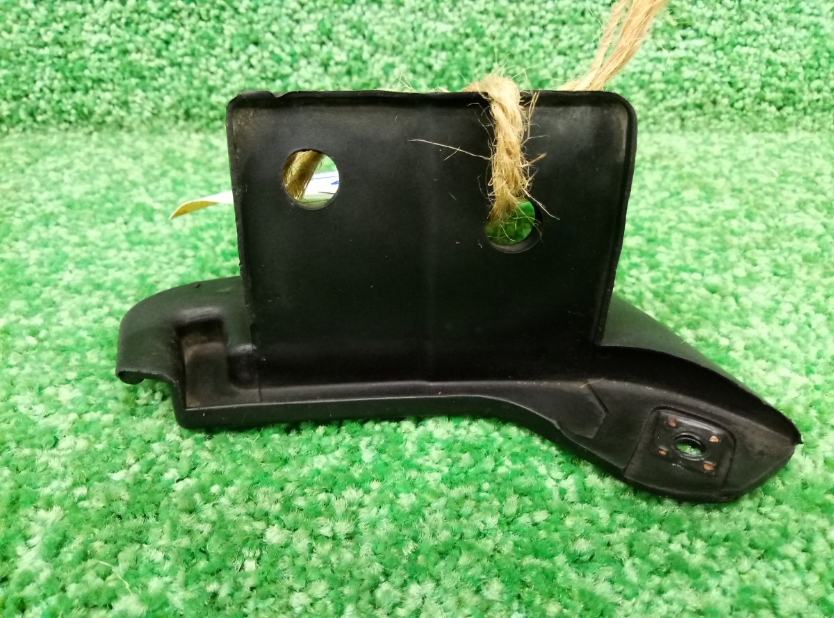 Брызговик задний правый Hyundai Getz 2002-2011 868621C000 на Hyundai Getz 