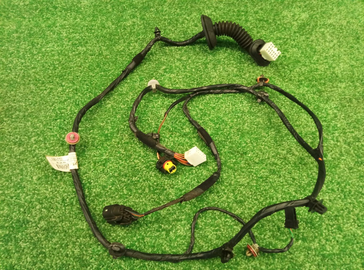 Проводка двери задней правой Hyundai ix35 2010-2015 916602Y520 на Hyundai ix35 