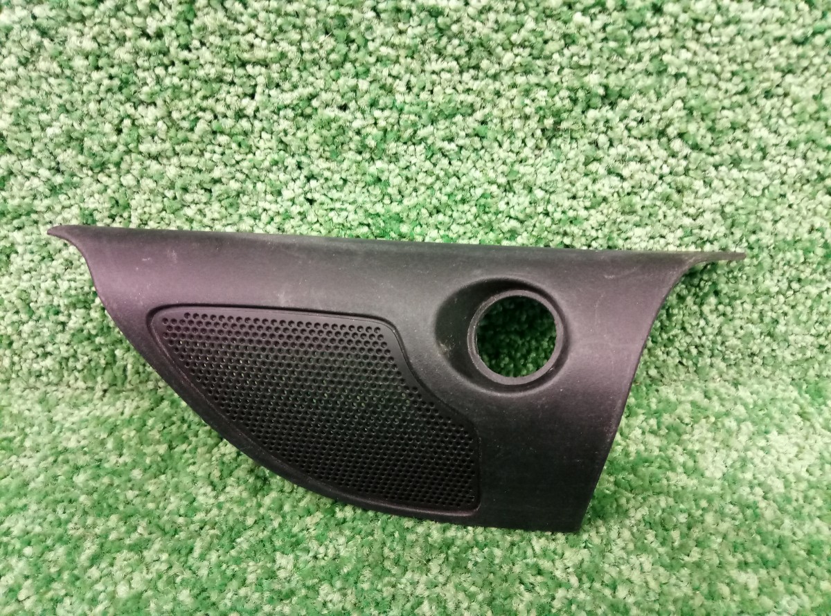 Крышка зеркала внутренняя правая Ford Focus 2 4M5118C862 на Ford Focus 2