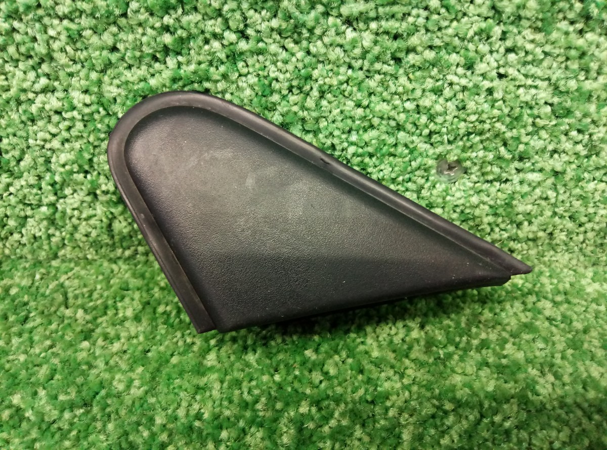 Накладка на зеркало передняя левая Mitsubishi Lancer 10 2007-2016 7405A0565 на Mitsubishi Lancer X