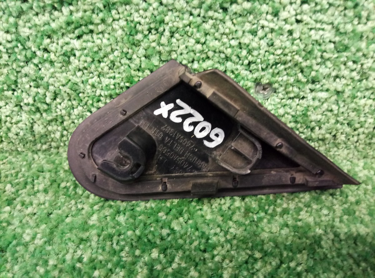 Накладка на зеркало передняя левая Mitsubishi Lancer 10 2007-2016 7405A0565 на Mitsubishi Lancer X