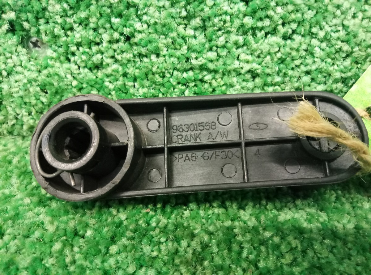 Ручка стеклоподъемника Chevrolet Cruze 2009-2013 96301568 на Chevrolet Cruze