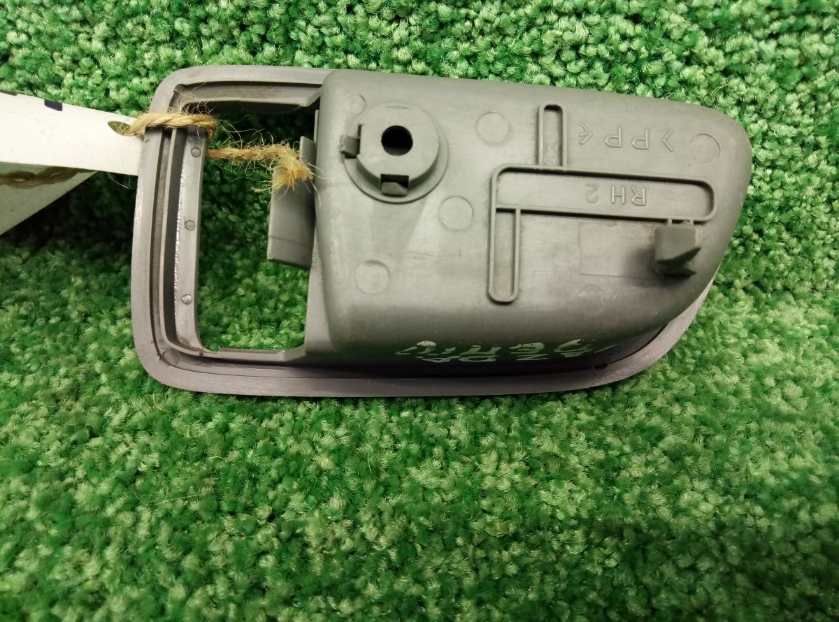 Накладка двери задней Mazda Demio I (DW) 1997-2003 D35058303A73 на Mazda Demio I (DW)